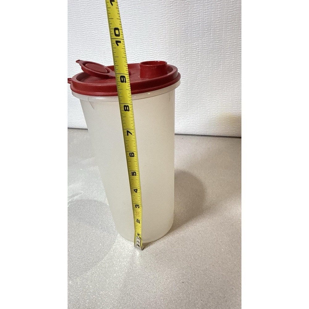 Tupperware ,medium‎ Pitcher /Storage Container W/Red Lid  563-8 - Picture 7 of 8